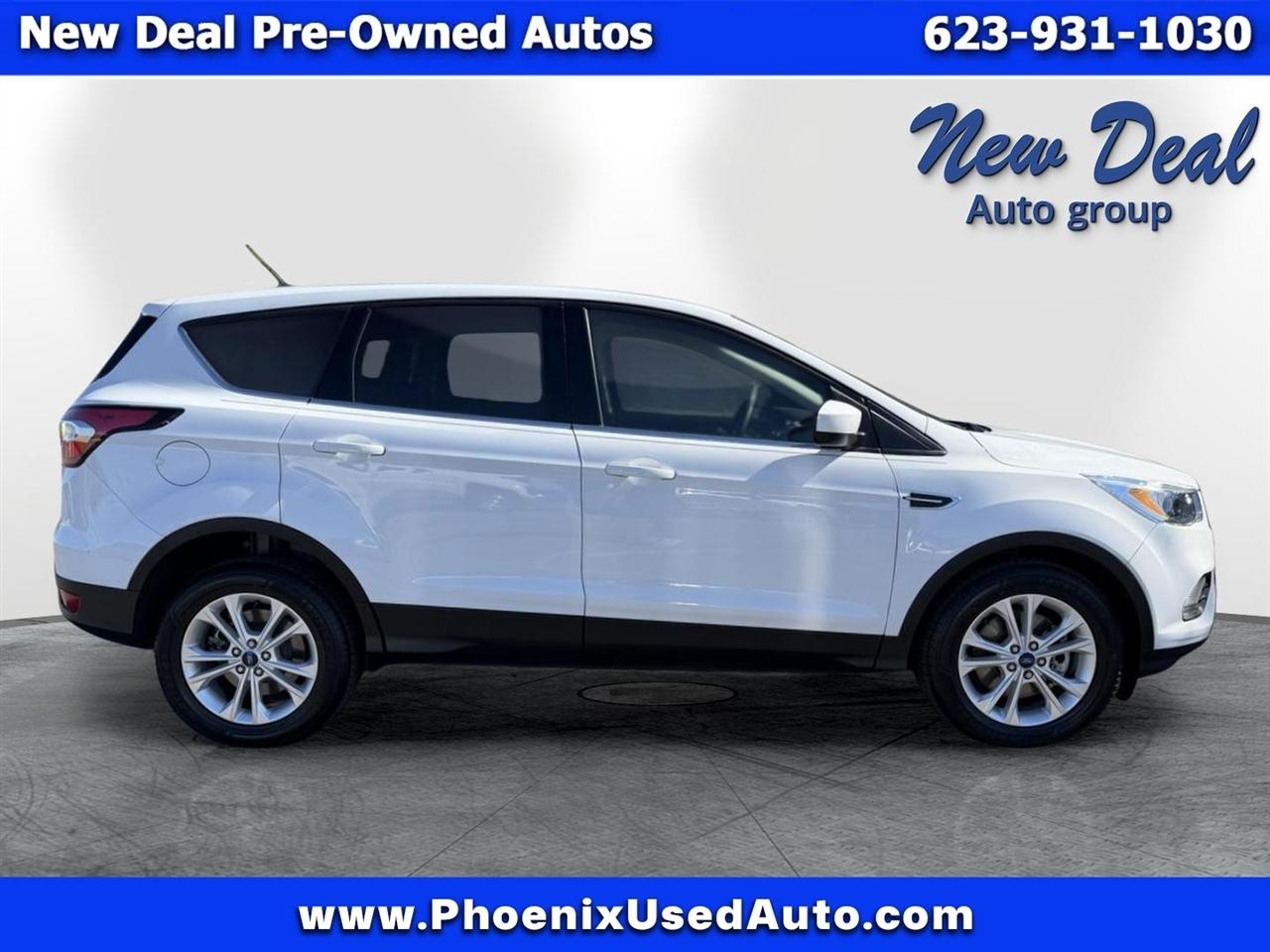 Ford Escape photo 2