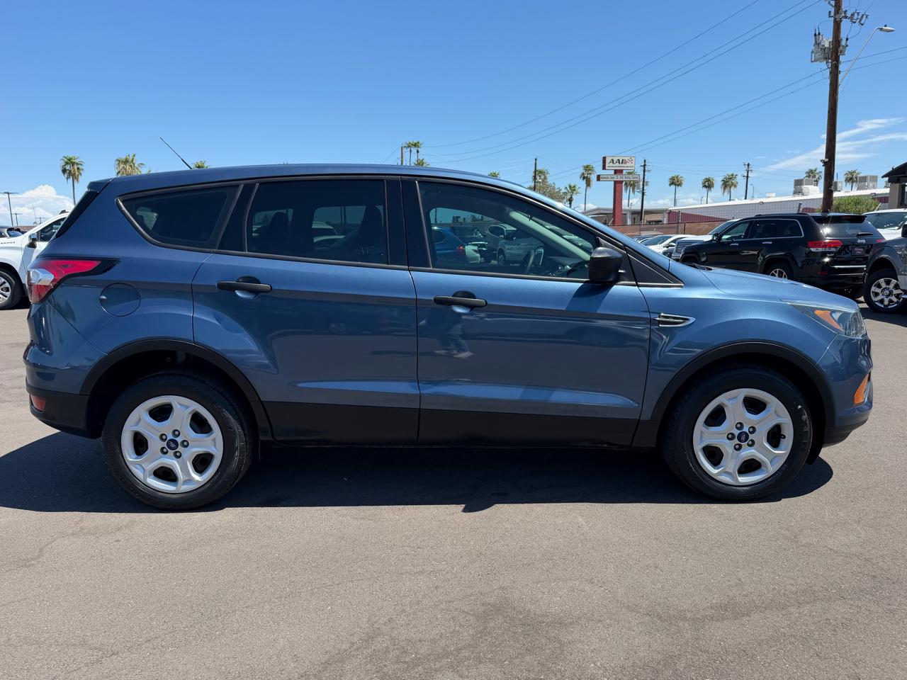 Ford Escape S FWD 2018