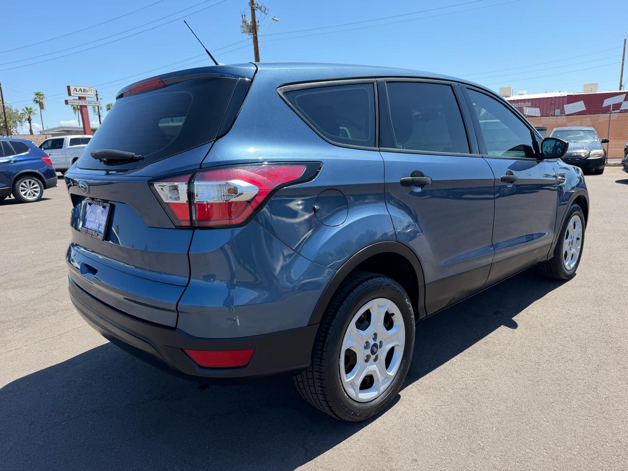 Ford Escape S FWD 2018