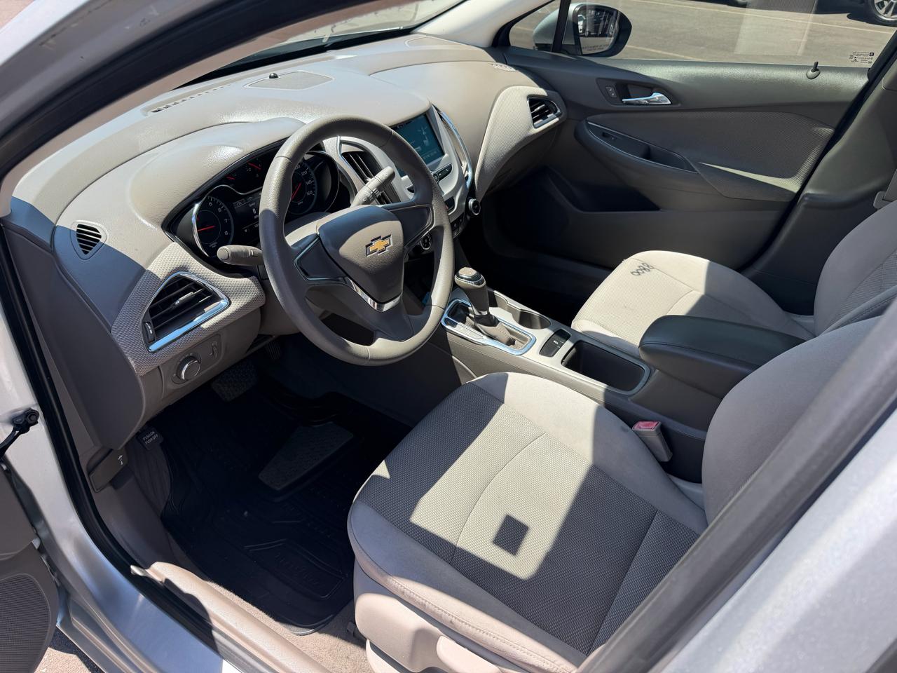 Chevrolet Cruze LS Auto 2018