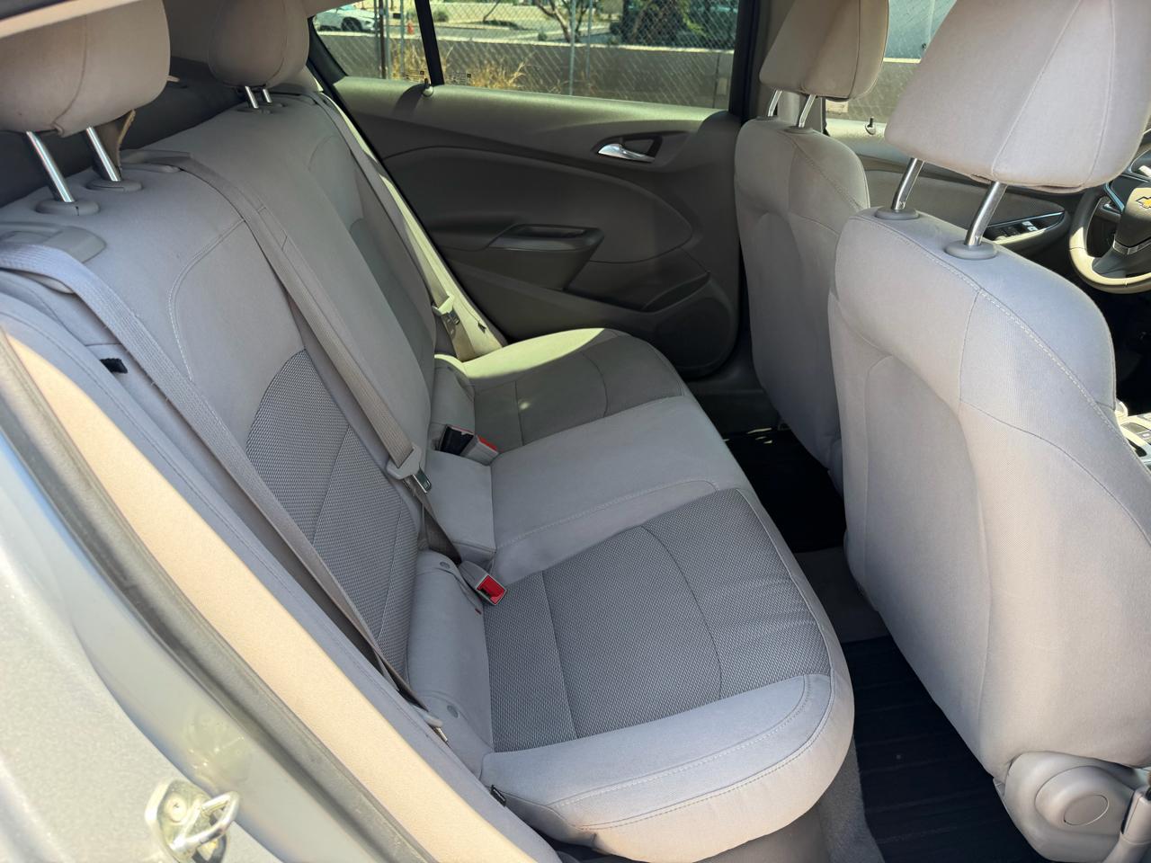 Chevrolet Cruze LS Auto 2018