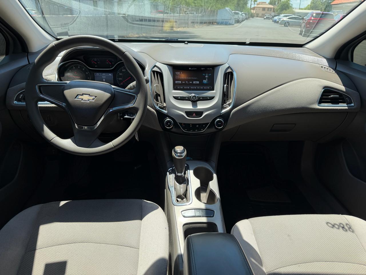 Chevrolet Cruze LS Auto 2018