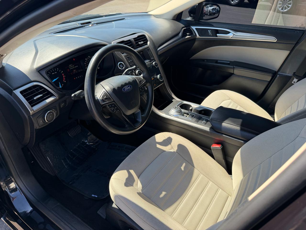 Ford Fusion S 2019