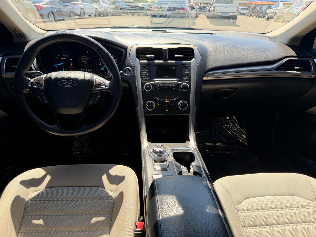Ford Fusion S 2019