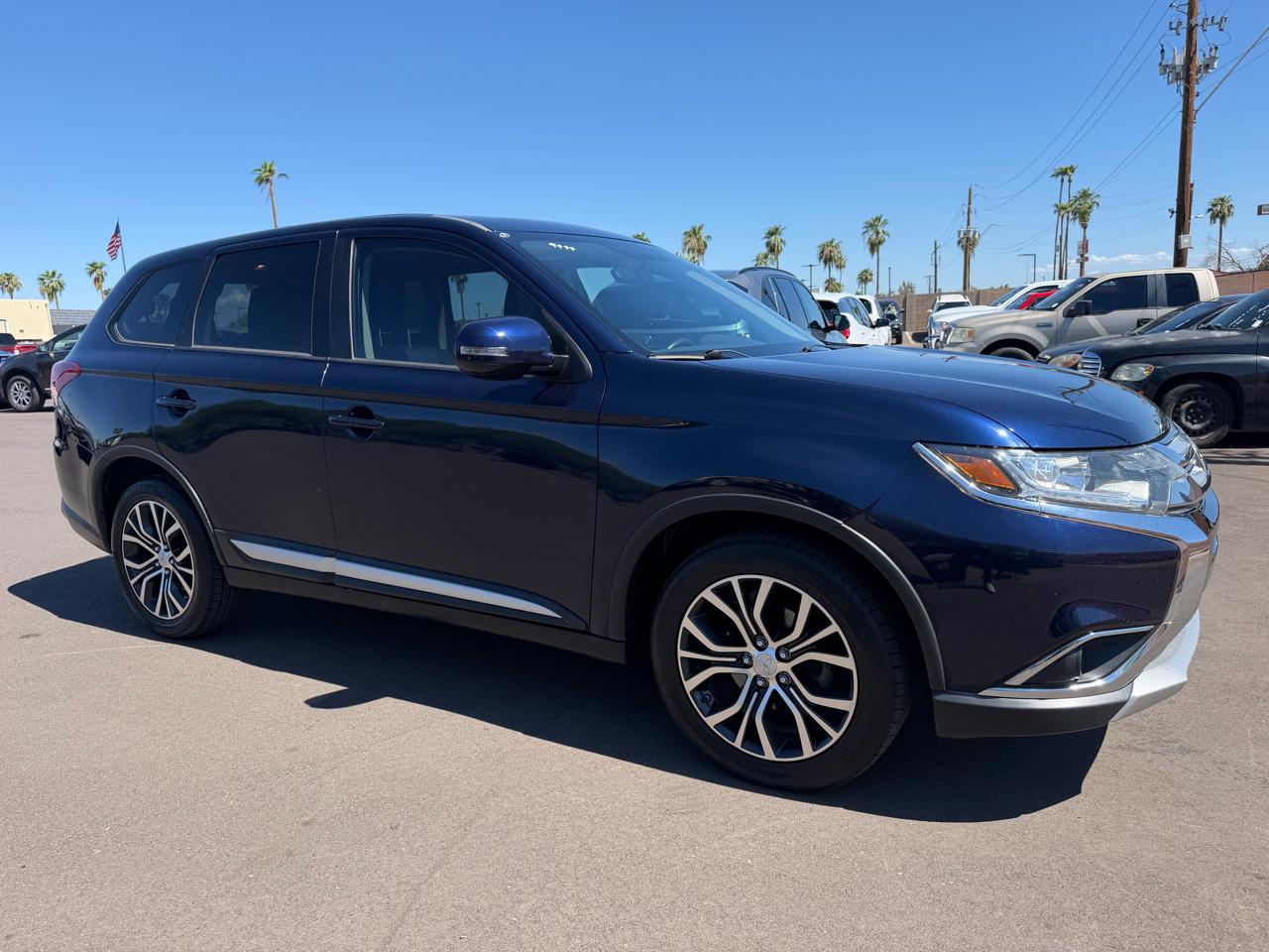Mitsubishi Outlander SE 2WD 2017