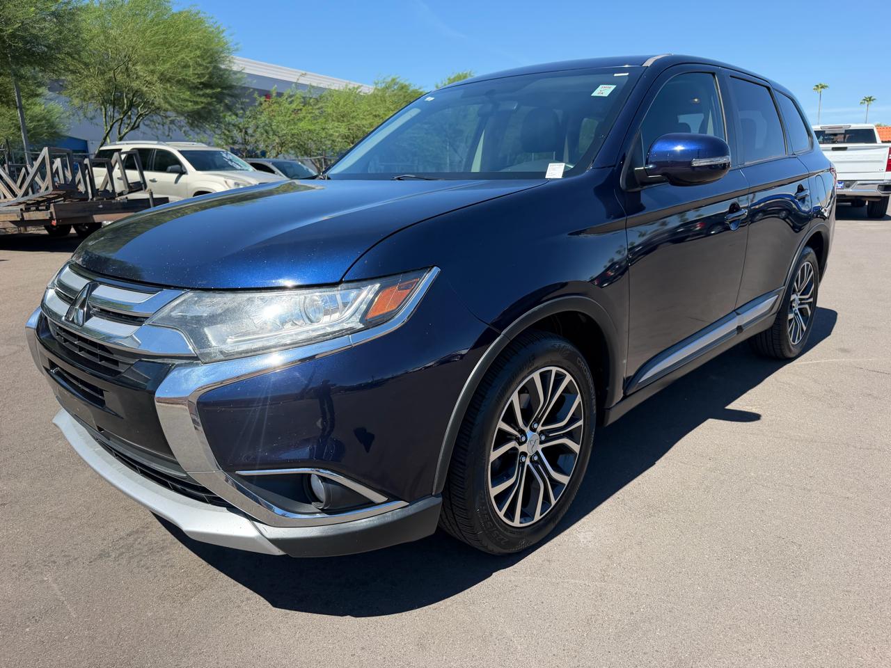 Mitsubishi Outlander SE 2WD 2017