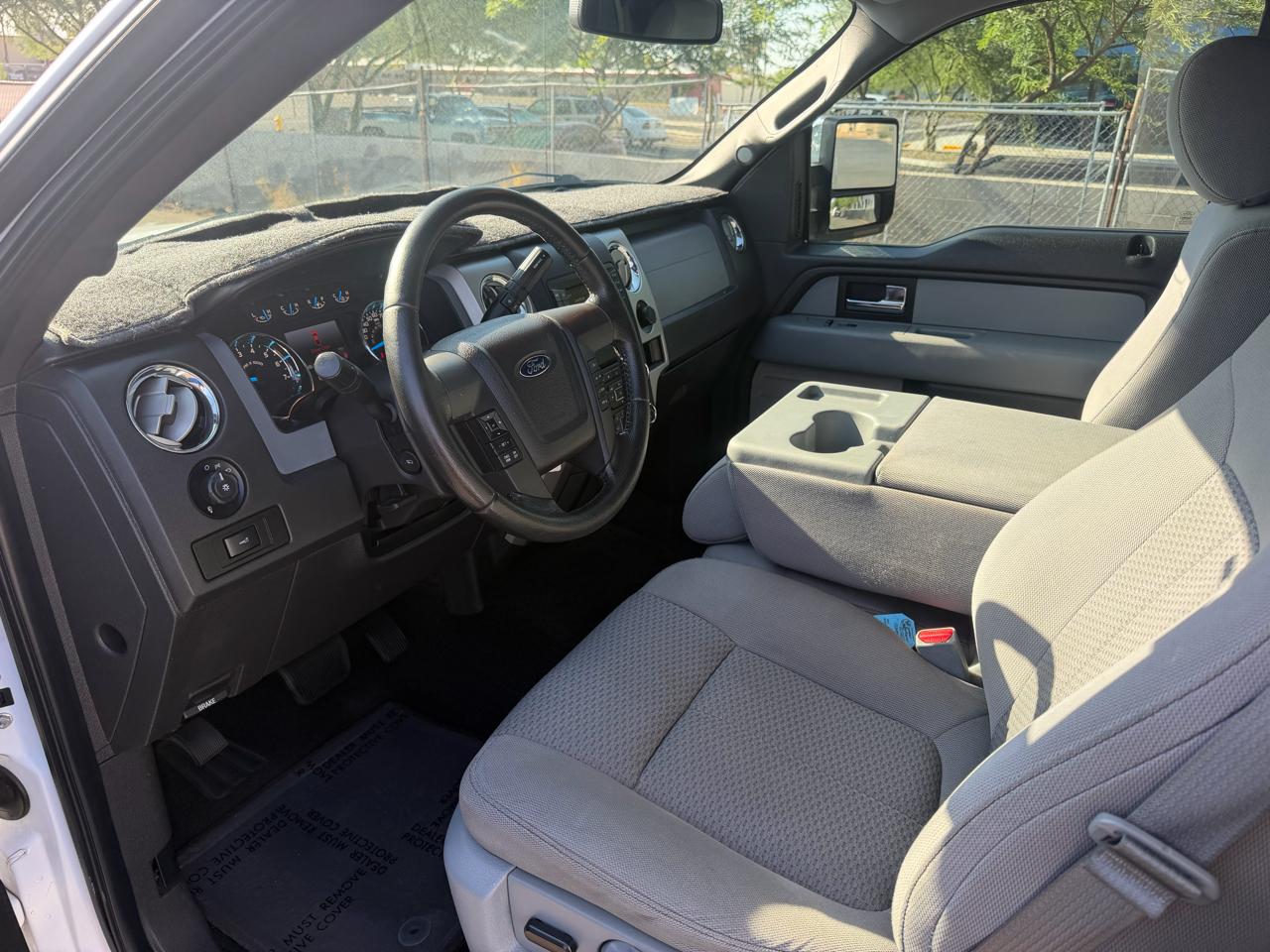 Ford F-150 4WD SuperCrew 139" XL 2014