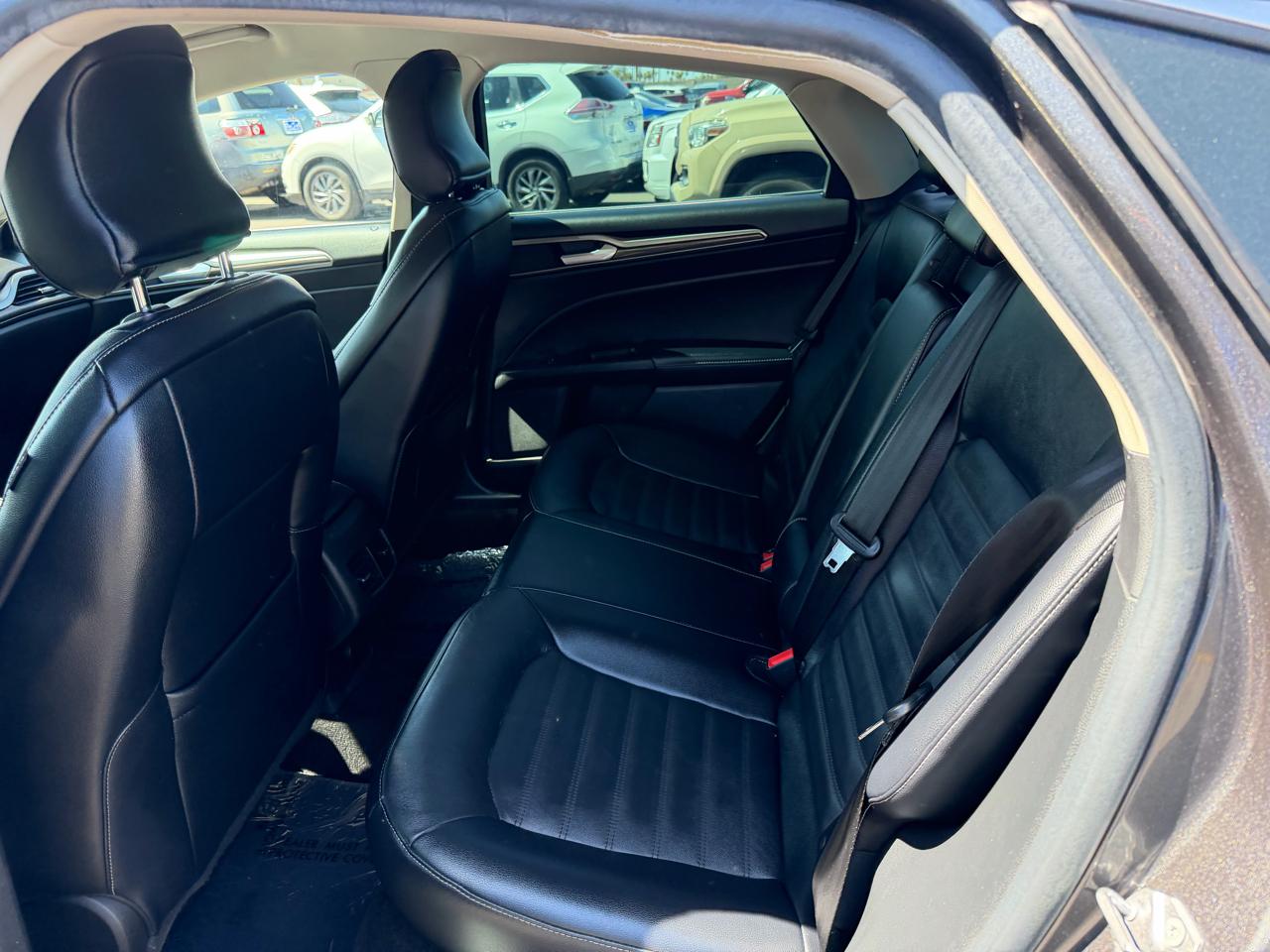 Ford Fusion SE 2017