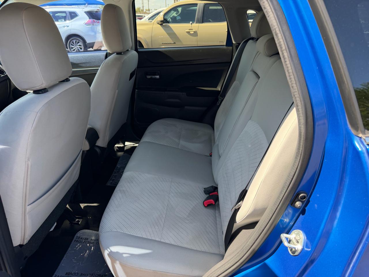 Mitsubishi Outlander Sport SE 2WD 2015