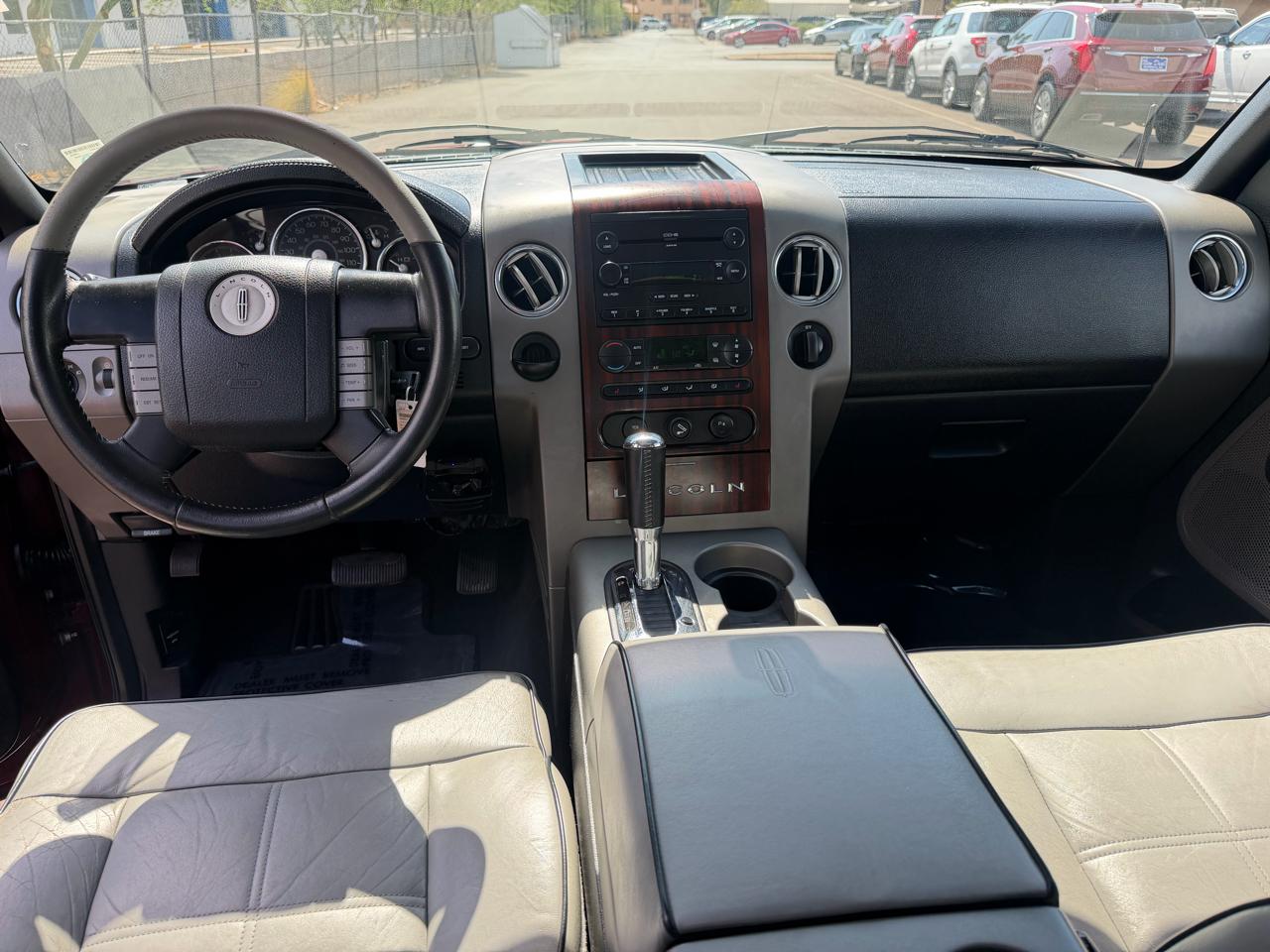 Lincoln Mark LT 2WD 2006