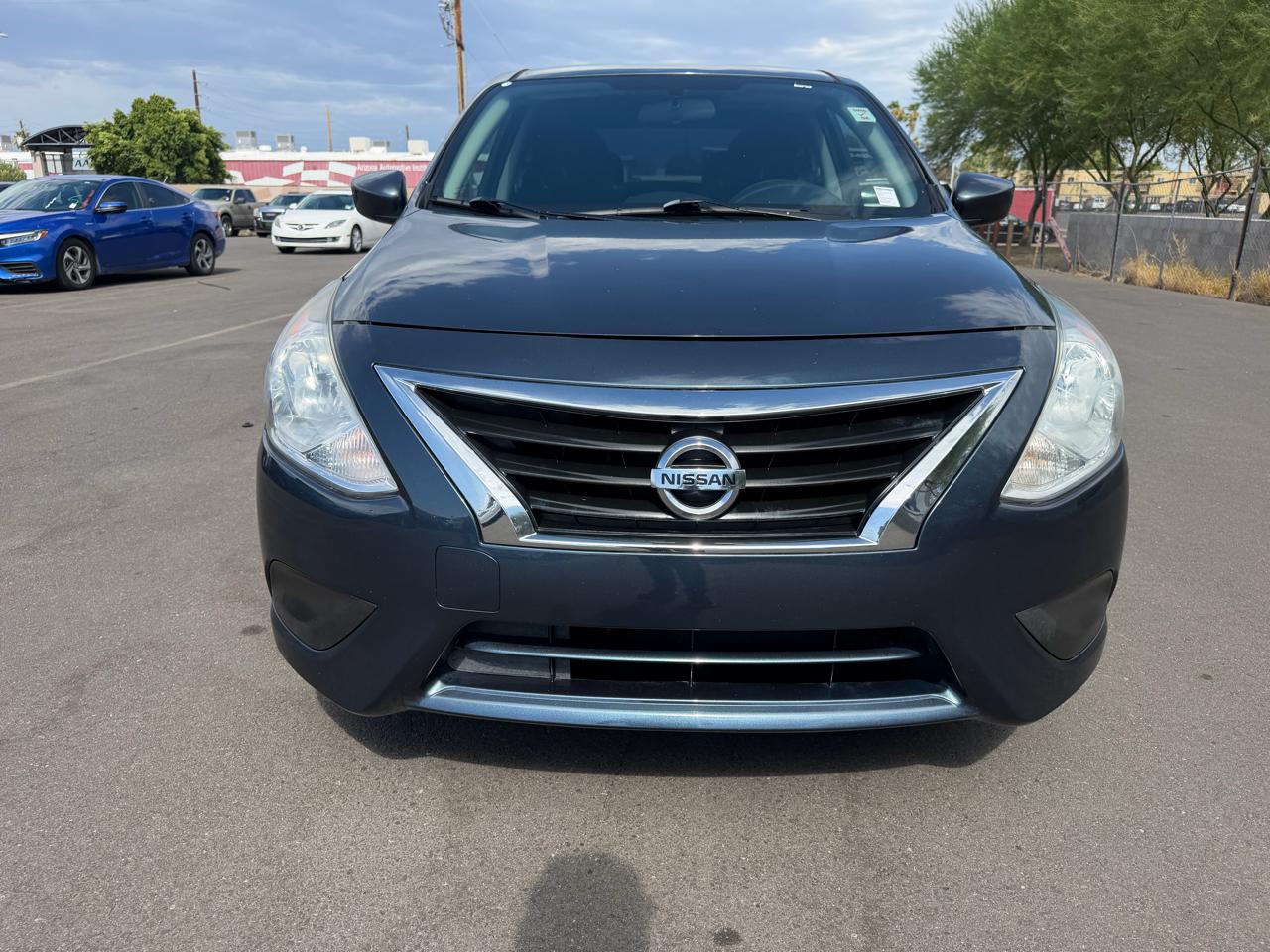 Nissan Versa 1.6 S 5M 2017