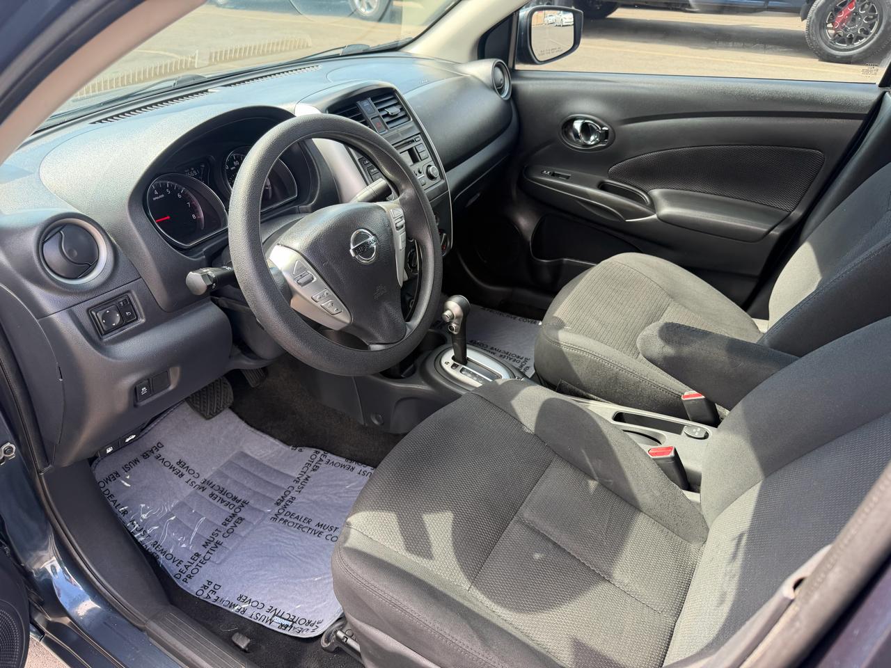 Nissan Versa 1.6 S 5M 2017