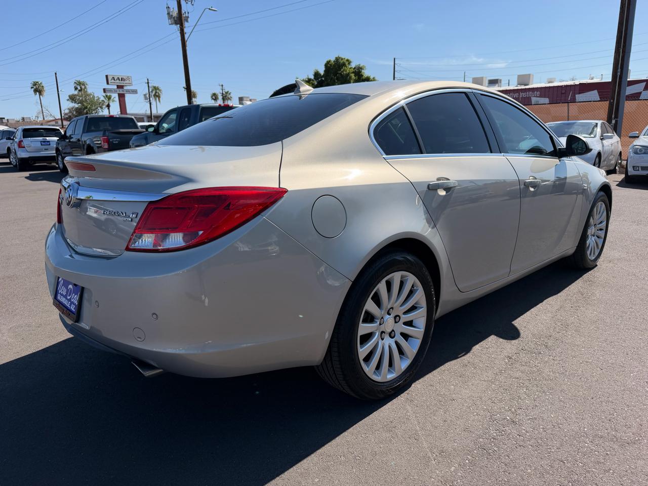 Buick Regal CXL Turbo - 2XT 2011