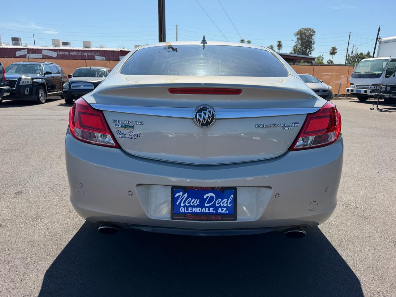 Buick Regal CXL Turbo - 2XT 2011