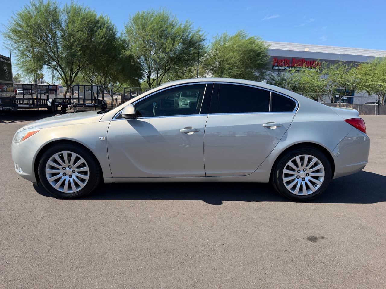 Buick Regal CXL Turbo - 2XT 2011