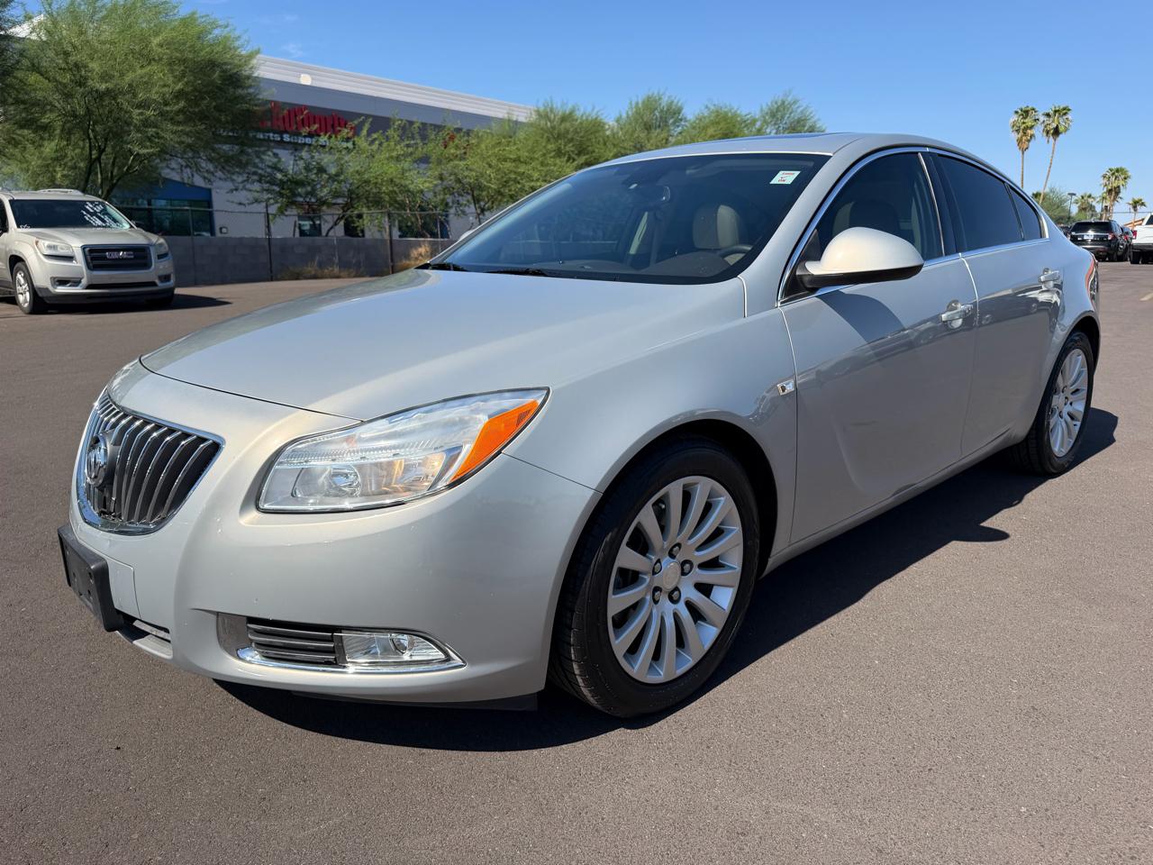 Buick Regal CXL Turbo - 2XT 2011