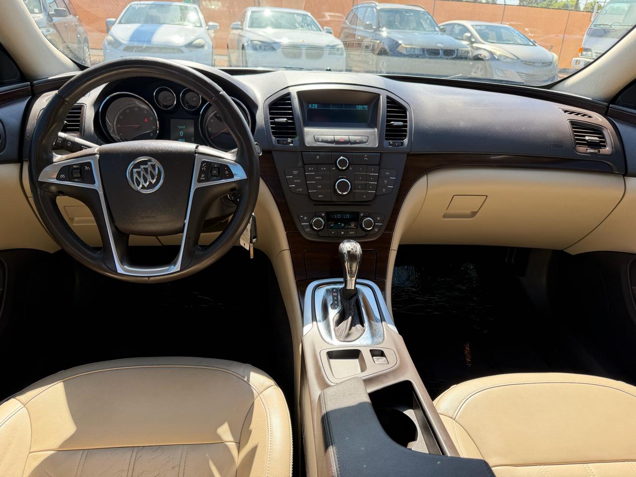 Buick Regal CXL Turbo - 2XT 2011