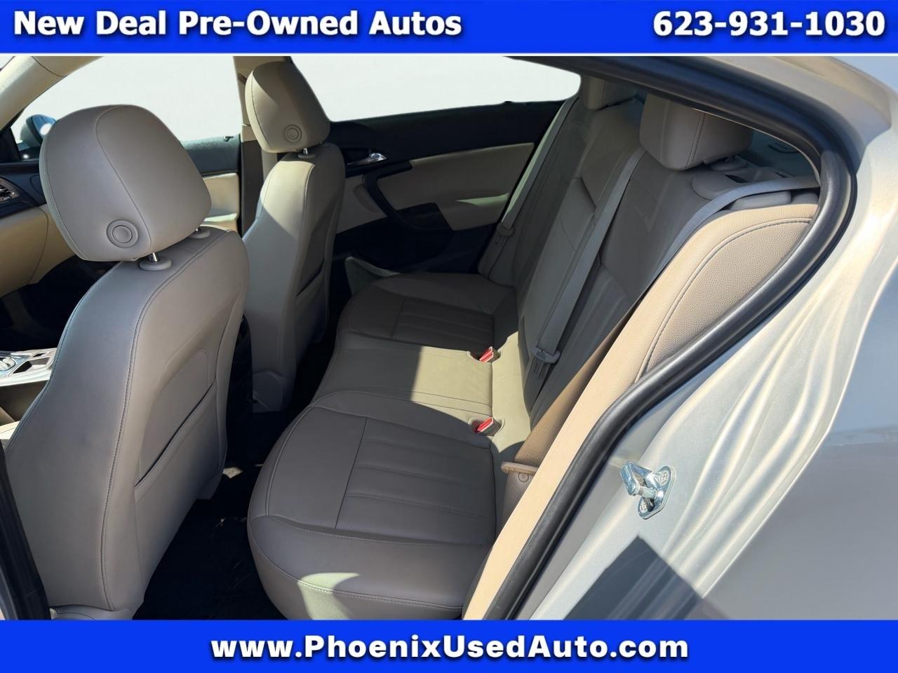 Buick Regal CXL Turbo - 2XT 2011