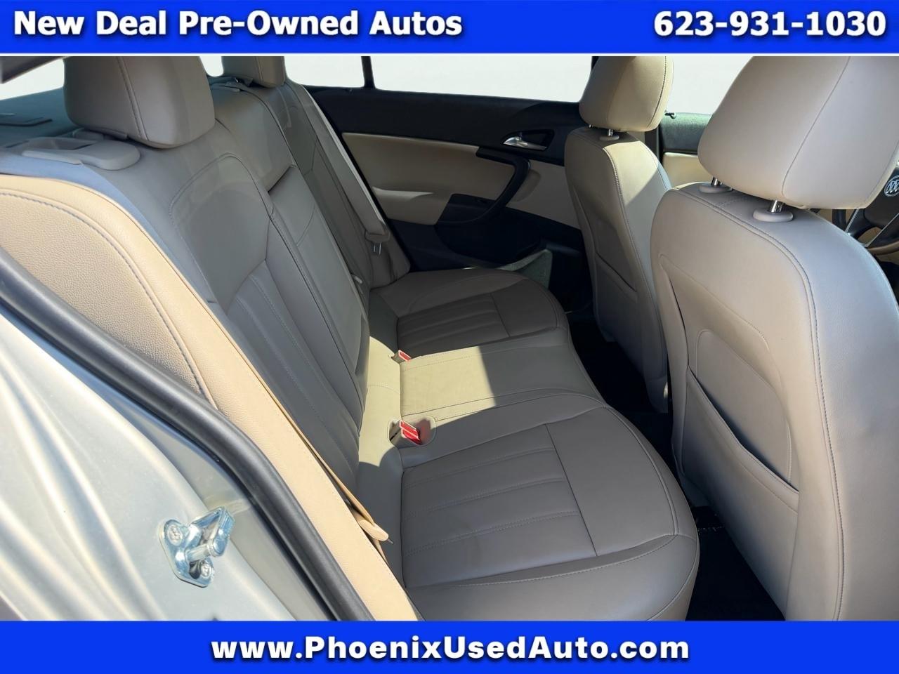 Buick Regal CXL Turbo - 2XT 2011