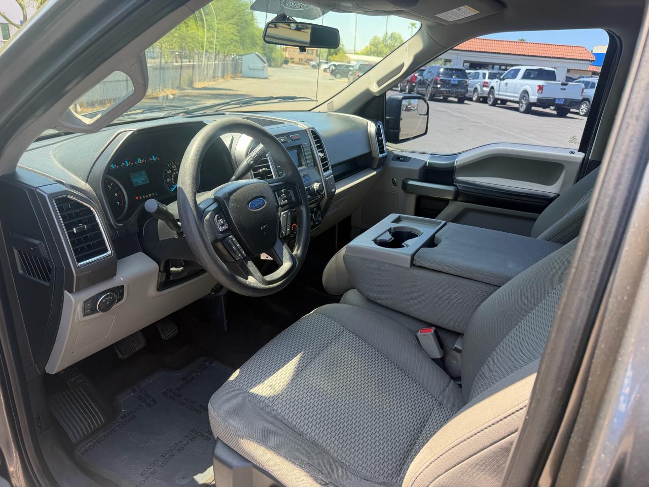 Ford F-150 2WD SuperCrew 139" XL 2016