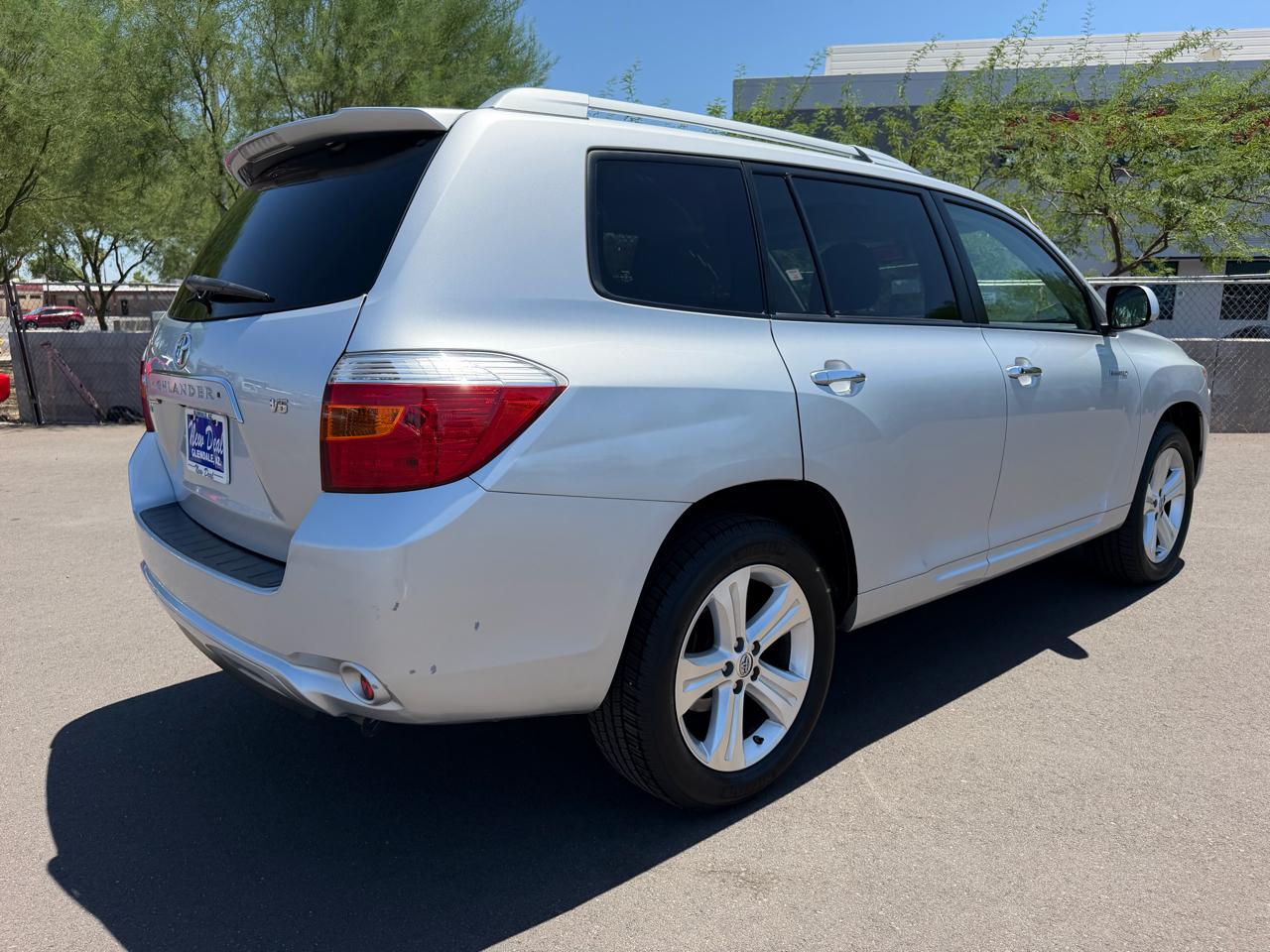 Toyota Highlander Limited 2WD 2009
