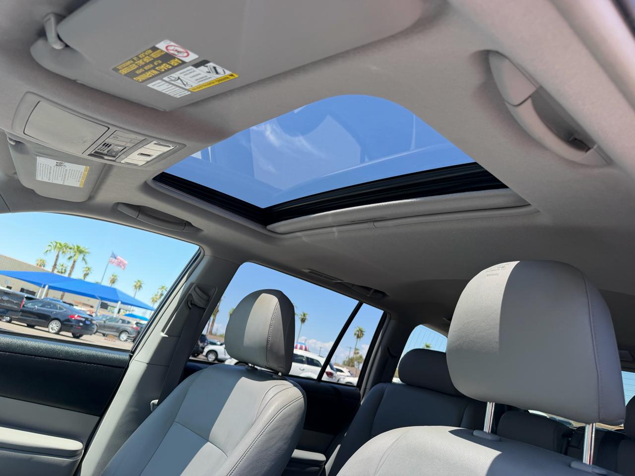 Toyota Highlander Limited 2WD 2009