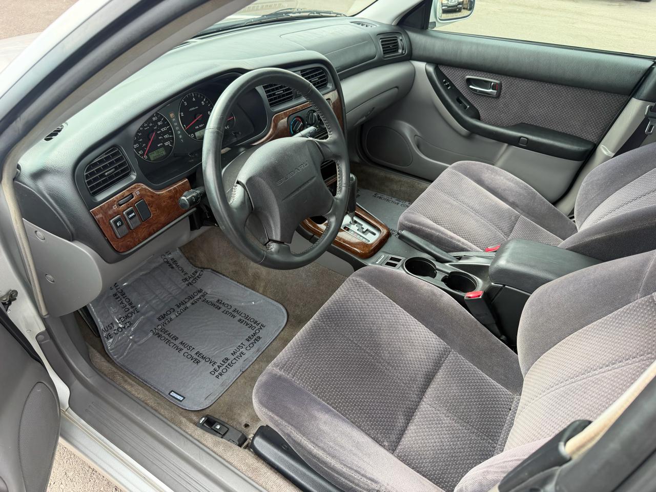Subaru Legacy L 2003