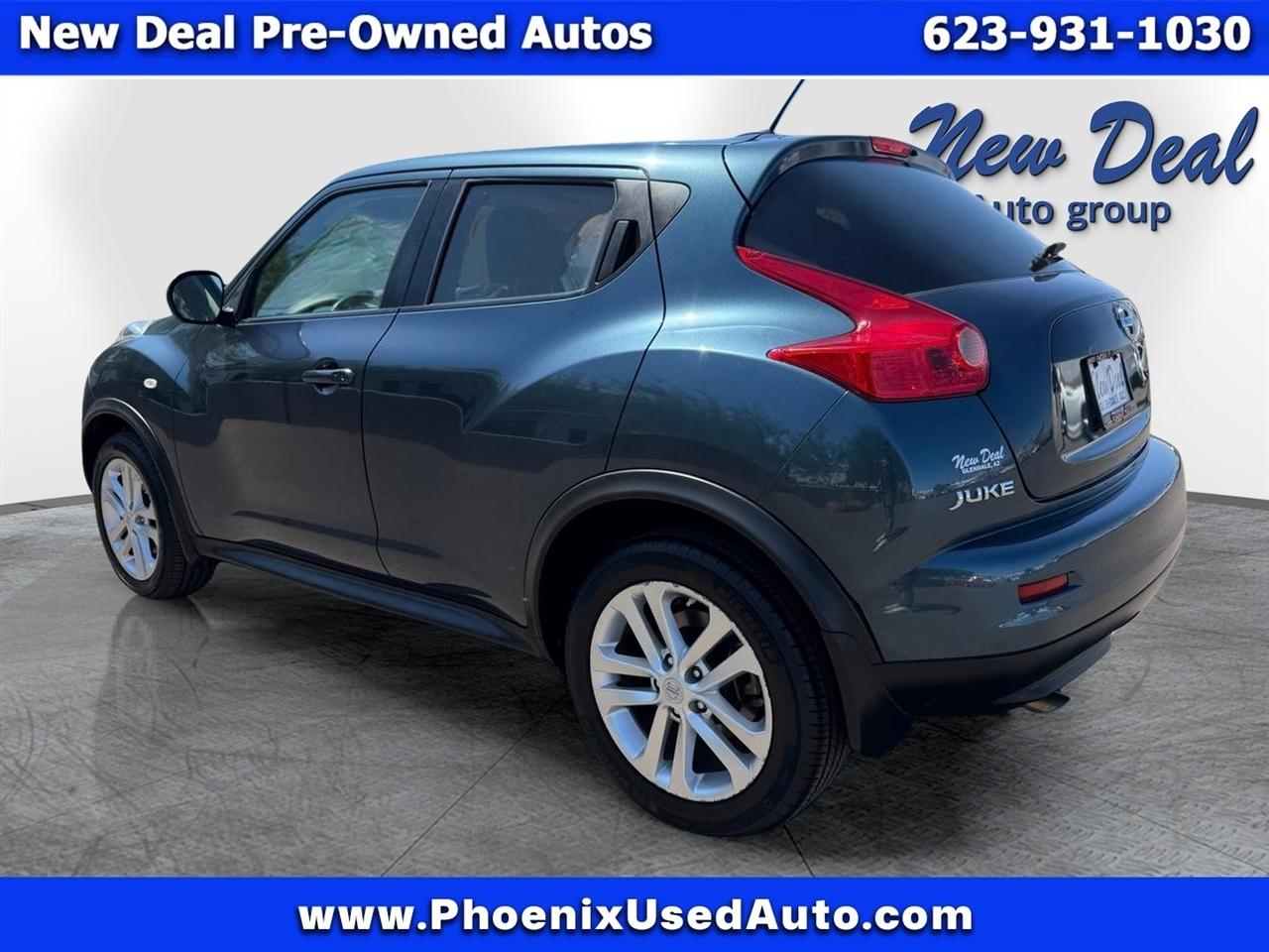 Nissan Juke S FWD 2012