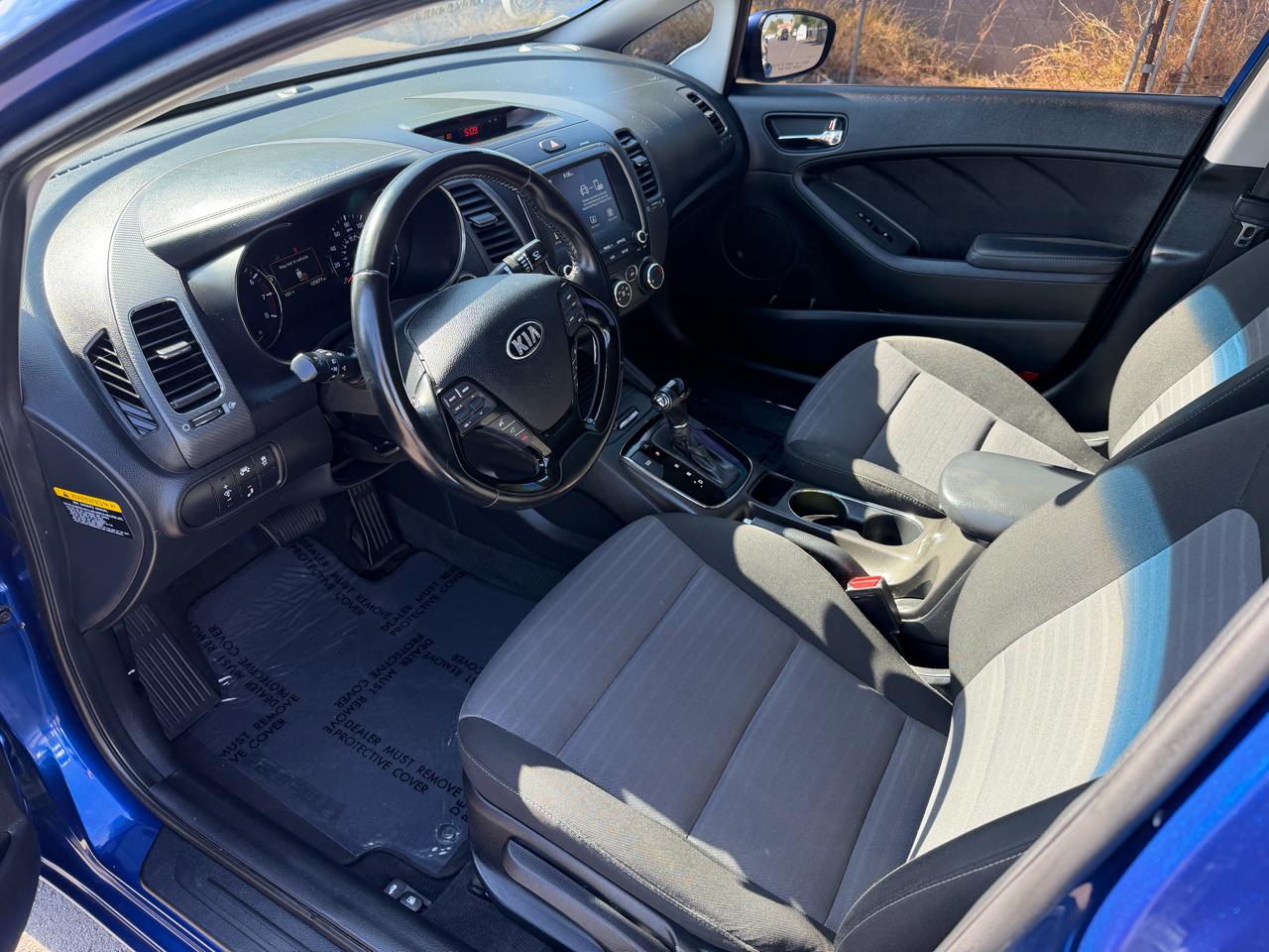Kia Forte LX 6A 2017
