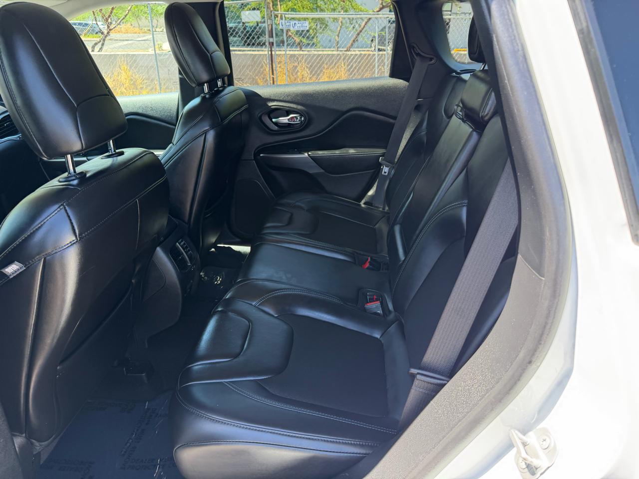 Jeep Cherokee Latitude Plus FWD 2019