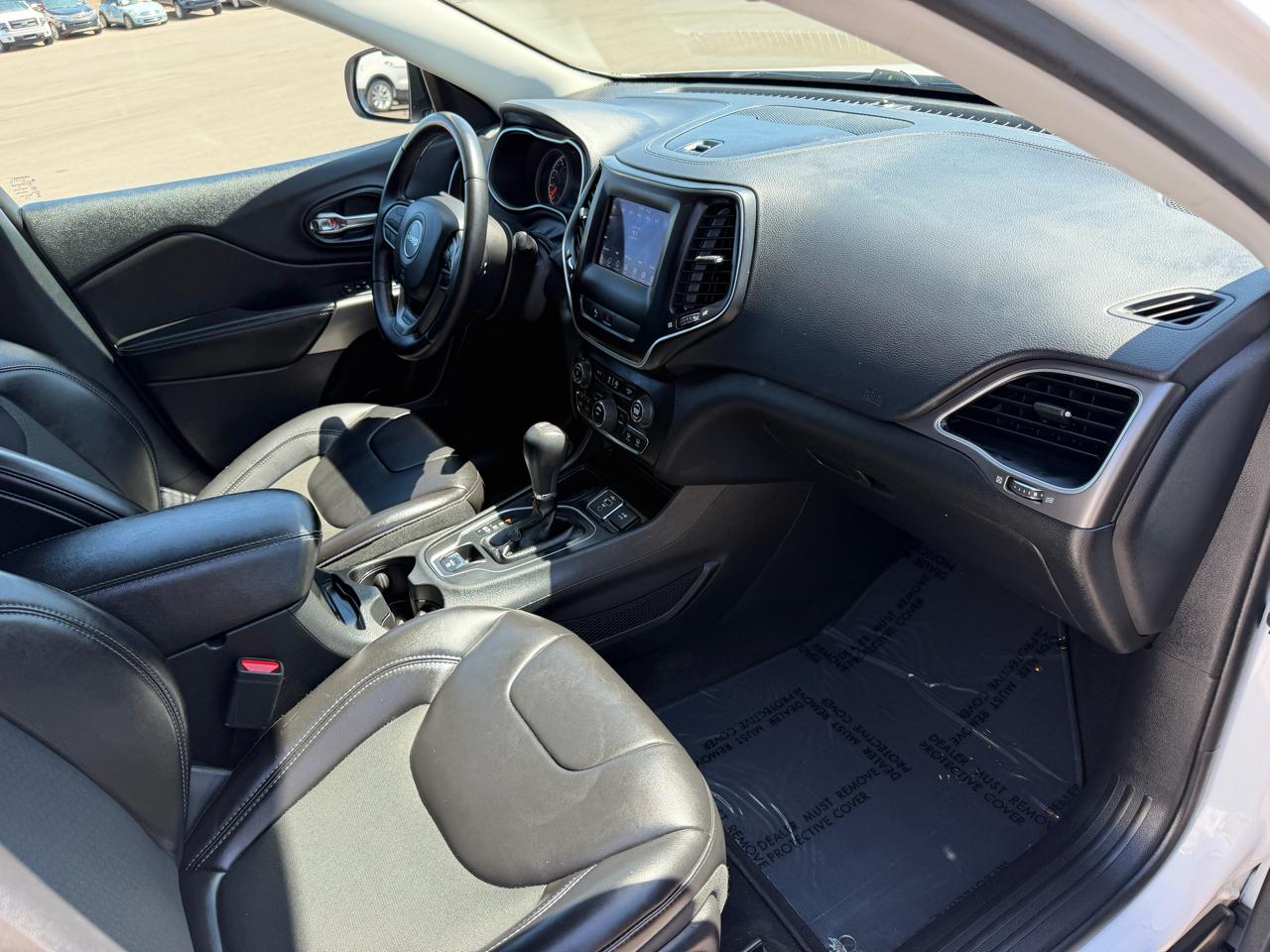 Jeep Cherokee Latitude Plus FWD 2019
