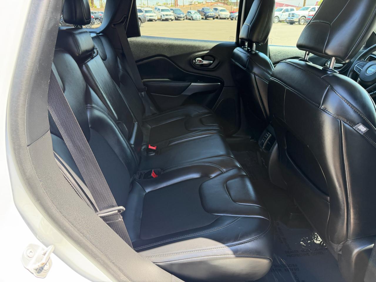 Jeep Cherokee Latitude Plus FWD 2019