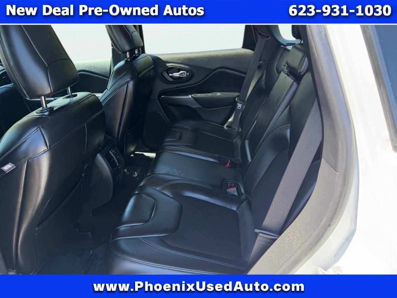 Jeep Cherokee Latitude Plus FWD 2019