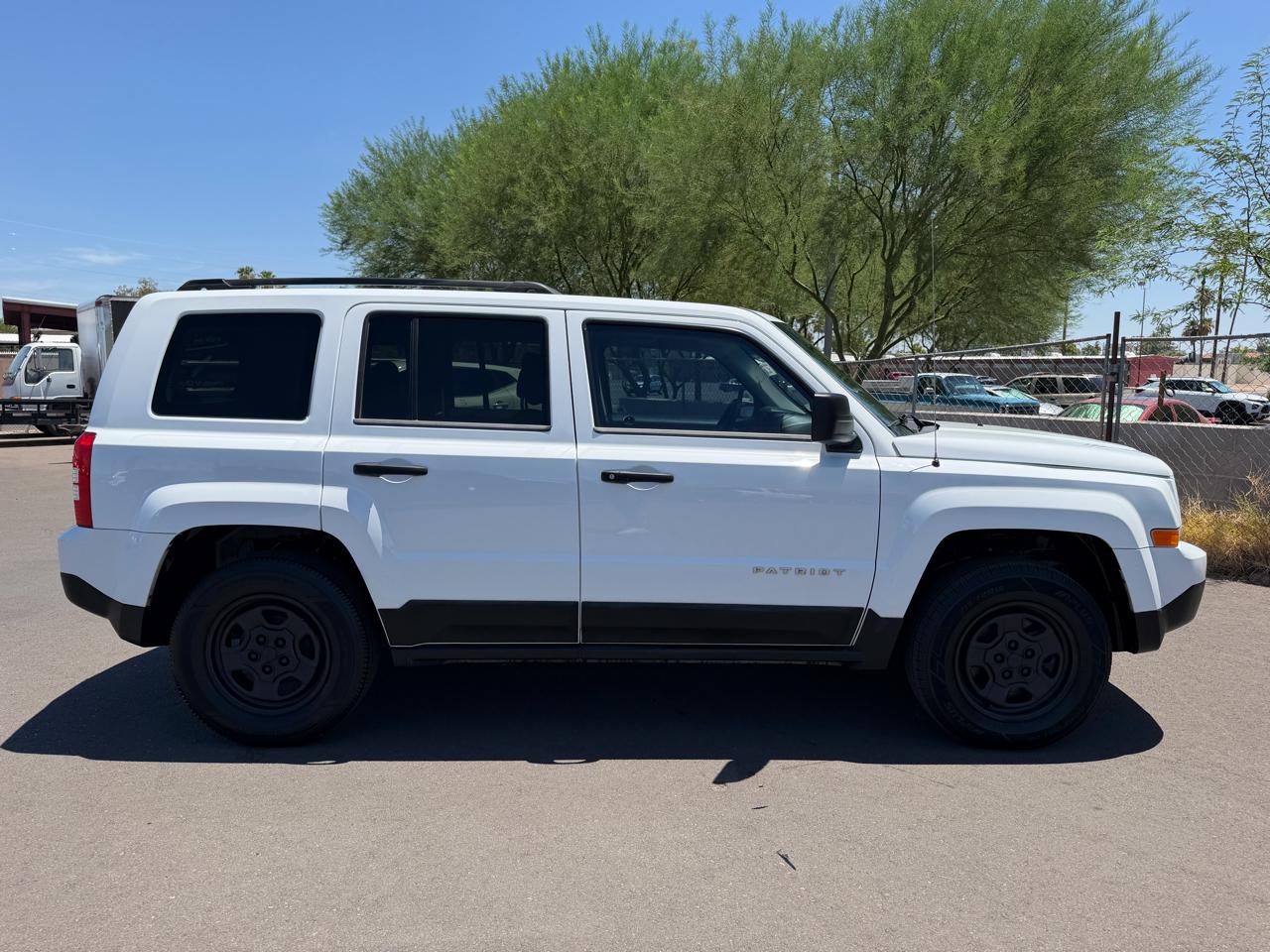 Jeep Patriot 2WD 2011
