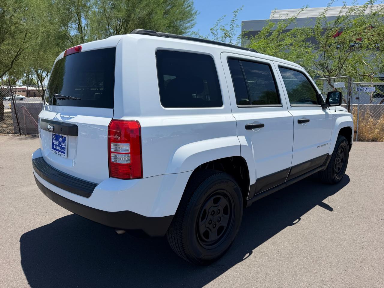 Jeep Patriot 2WD 2011