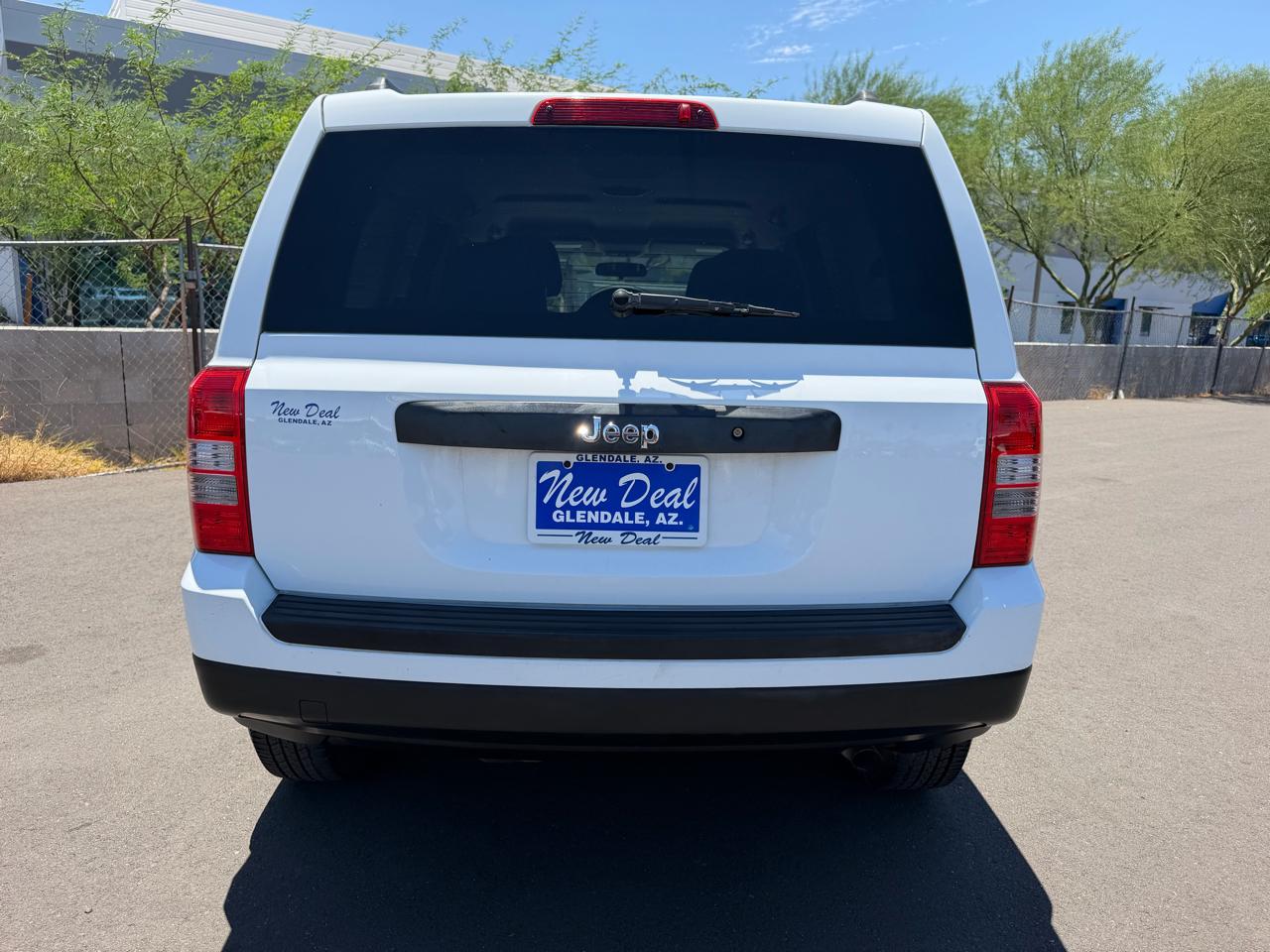 Jeep Patriot 2WD 2011