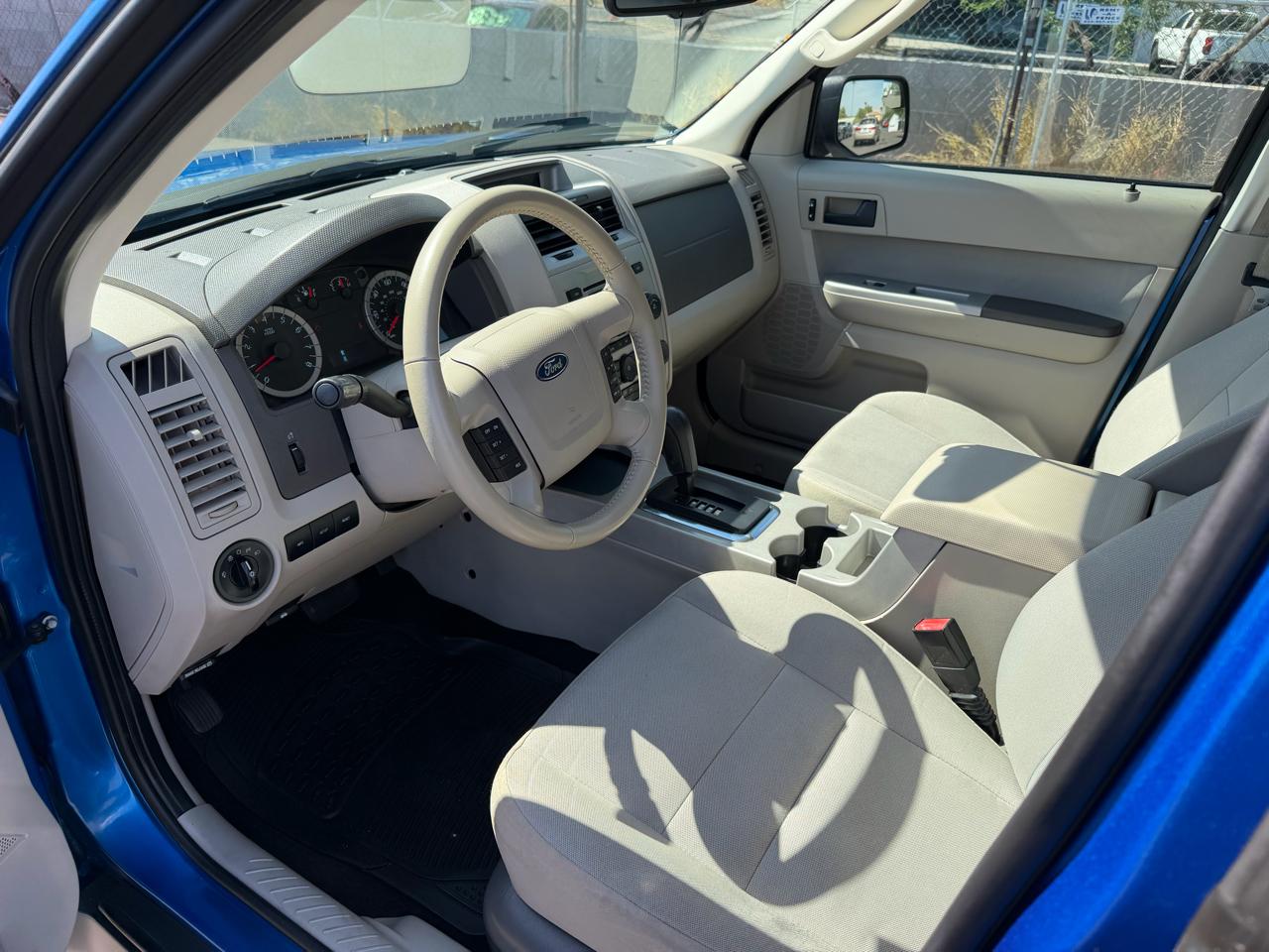 Ford Escape XLT FWD 2012