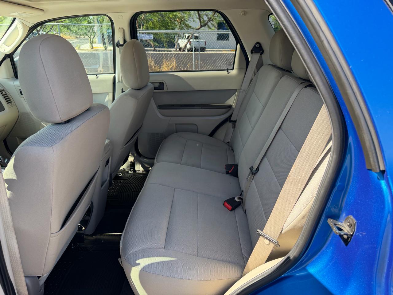 Ford Escape XLT FWD 2012
