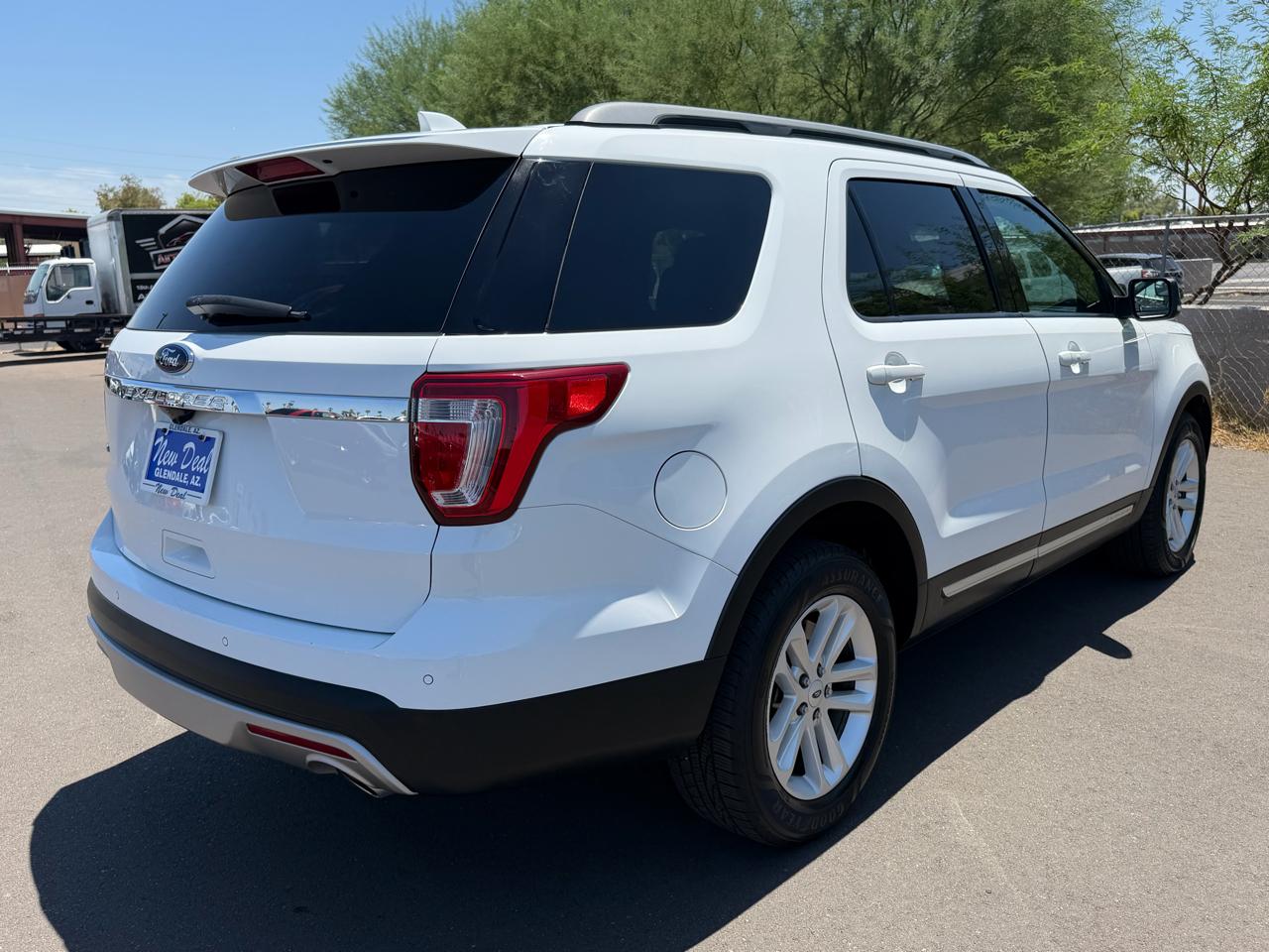 Ford Explorer 4dr 114" WB XLT 2017