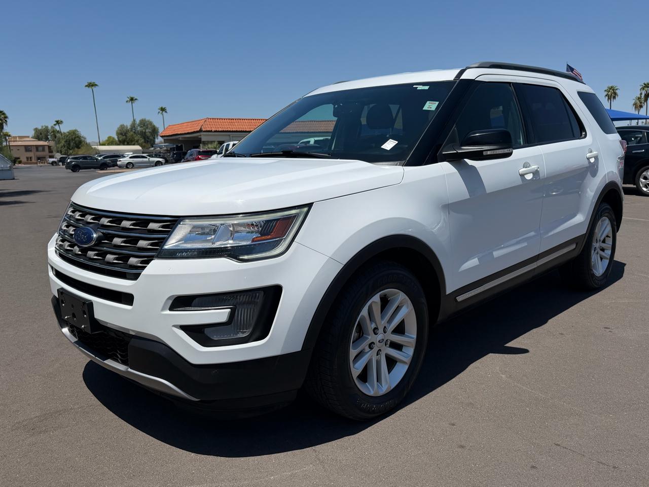 Ford Explorer 4dr 114" WB XLT 2017