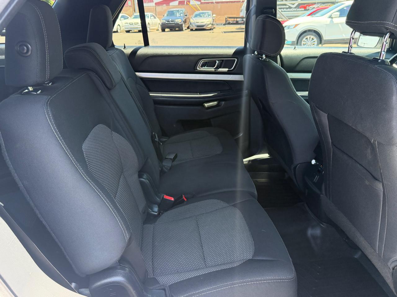 Ford Explorer 4dr 114" WB XLT 2017