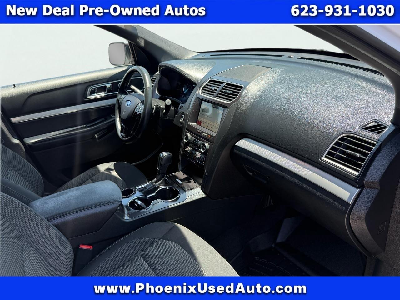 Ford Explorer 4dr 114" WB XLT 2017