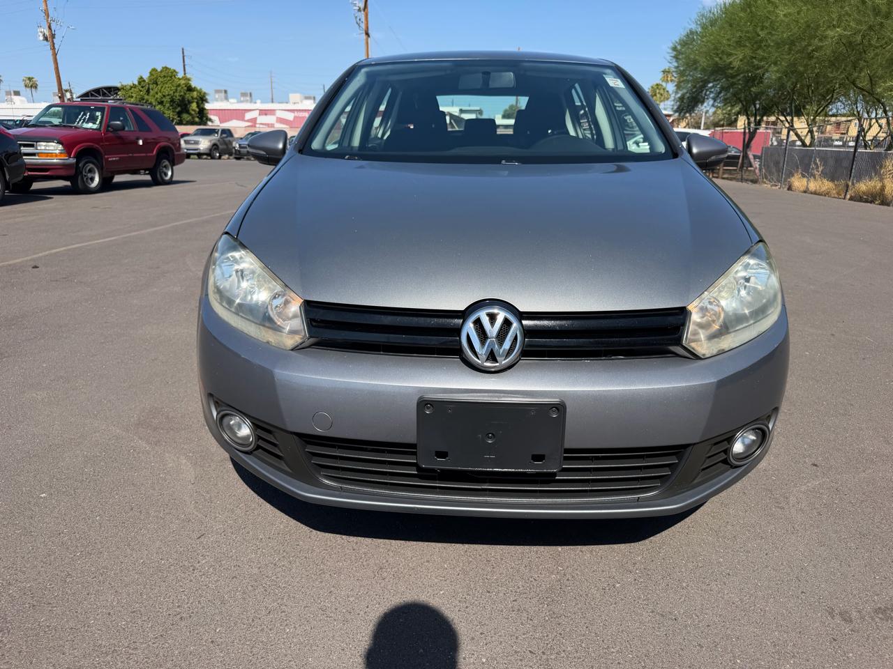 Volkswagen Golf 2.0L TDI w/Tech Package 4 Door 2012