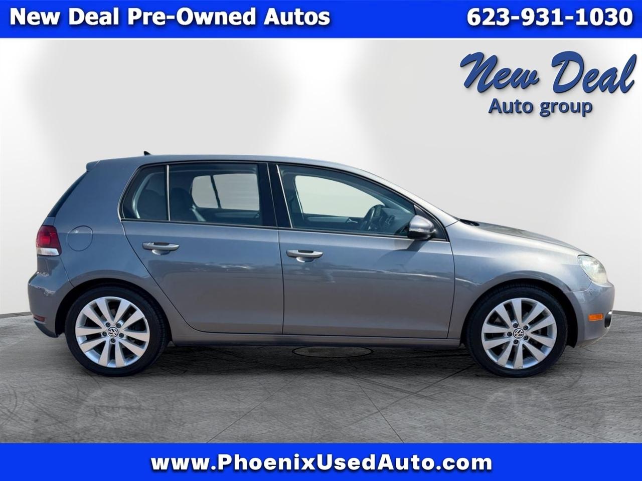Volkswagen Golf 2.0L TDI w/Tech Package 4 Door 2012