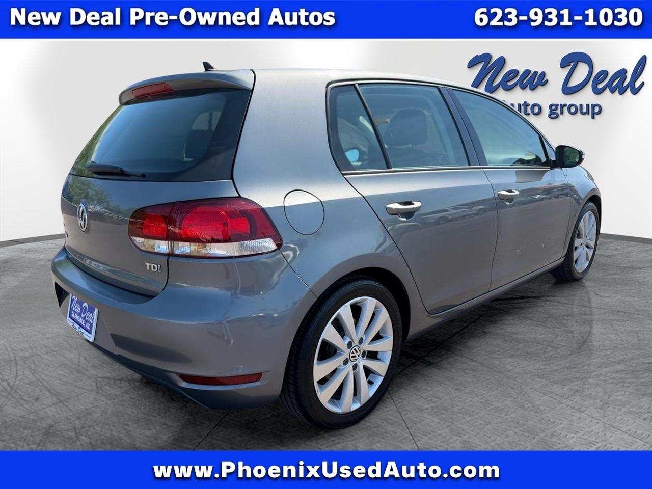 Volkswagen Golf 2.0L TDI w/Tech Package 4 Door 2012