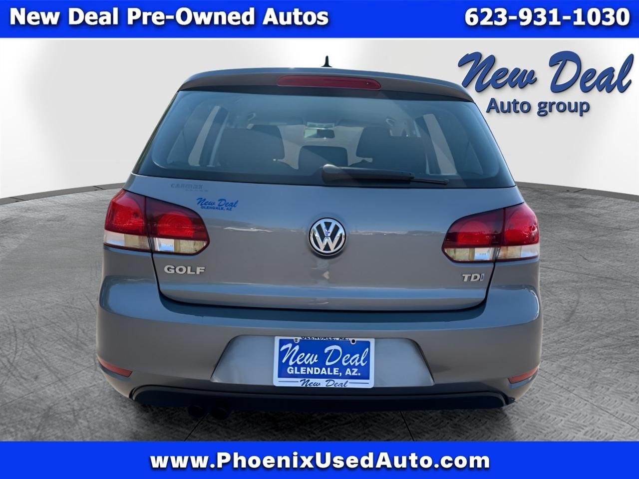 Volkswagen Golf 2.0L TDI w/Tech Package 4 Door 2012