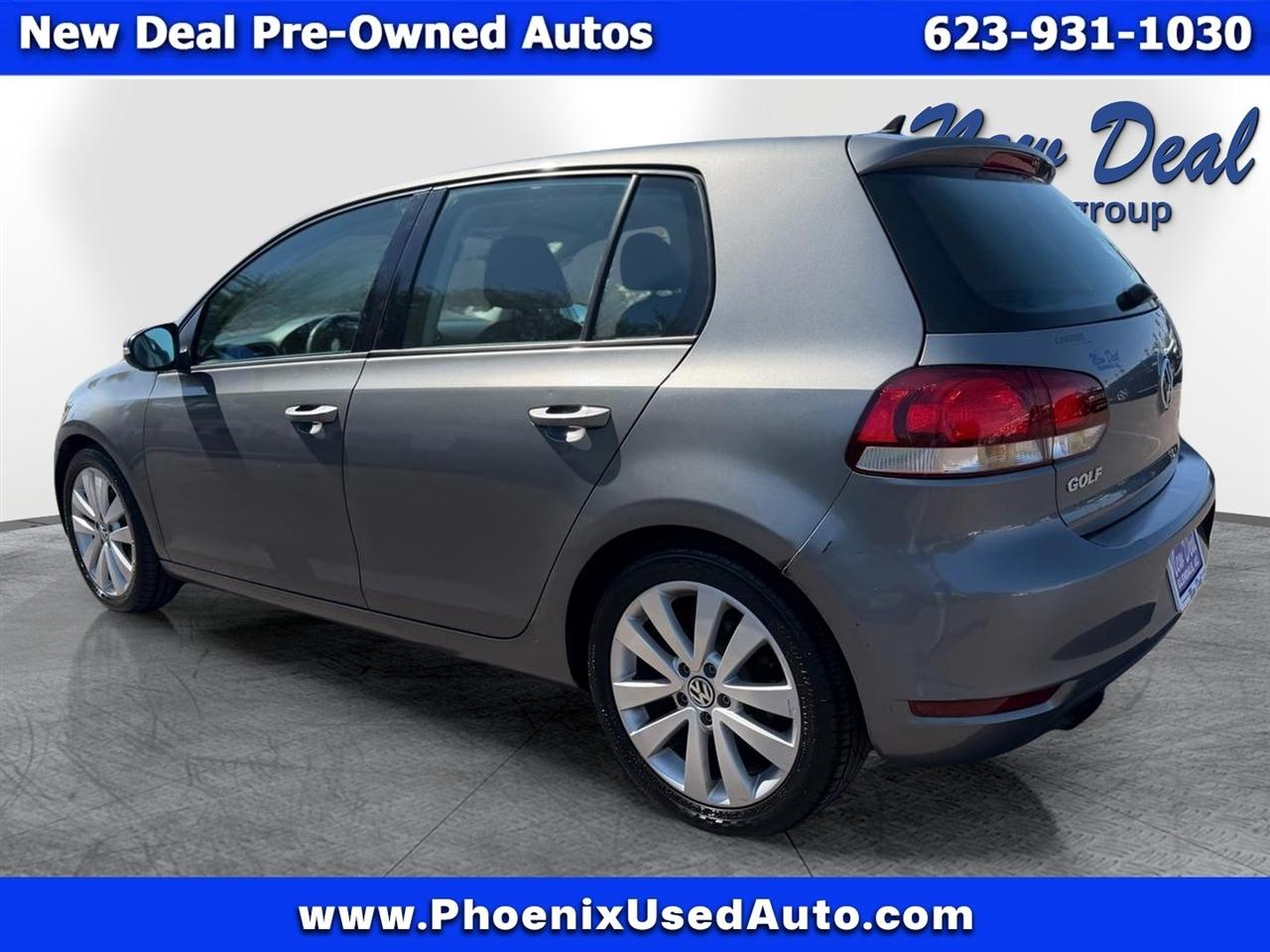 Volkswagen Golf 2.0L TDI w/Tech Package 4 Door 2012