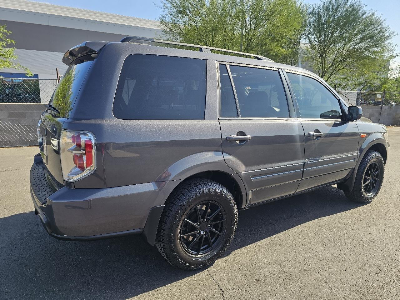 Honda Pilot EX w/Leather and Navigation 2006