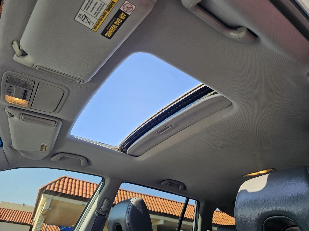 Honda Pilot EX w/Leather and Navigation 2006