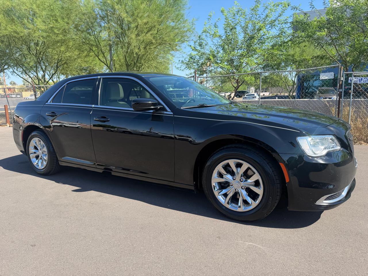 Chrysler 300 Limited RWD 2015